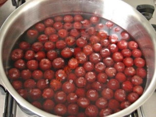 Vişne Hoşafı Nasıl Yapılır?